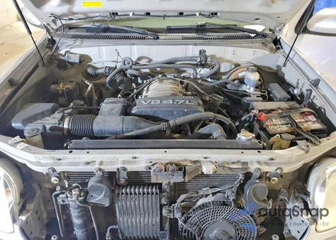 2003 Toyota Sequoia Limited z USA, uszkodzony, nr VIN 5TDBT48AX3S182568